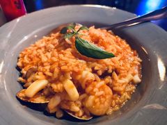 -SISTERS BAR RESTAURANT川意酒馆(嘉善老市H楼店)