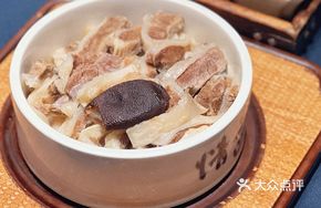 15-Year Aged Tangerine Peel Tea Braised Beef Brisket