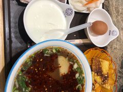 -京穆兰兰州牛肉面·清真(中川机场店)