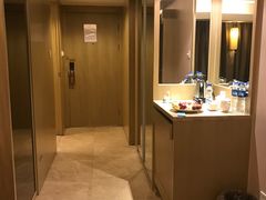 -南京双门楼宾馆(盐仓桥地铁站阅江楼店)