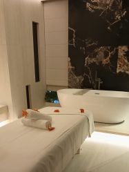 -禾颜社·精致美容