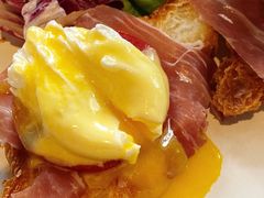 -Common Table · Brunch & Coffee