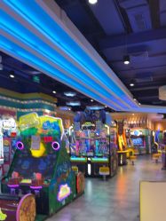 -LuckyStar幸运星家庭娱乐中心(东莞国贸店)