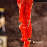 他们家独创白汤羊蝎子太绝了吧！敲好吃😋