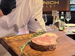 -MONICH牛排融合餐厅(和义大道购物中心店)