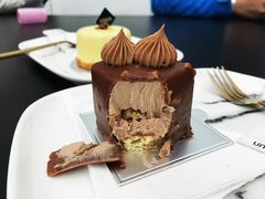 -UNI UNI(环亚凯瑟琳店)