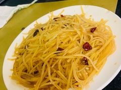 酸辣土豆丝-清真宏玉祥黄门脸餐厅(华荫东里店)
