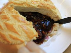 酥皮菠萝叉烧包-太子园林酒家