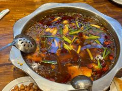 -乡土特色.冷锅鱼.牦牛肉汤锅