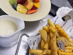 -W COLLECTIVE  DESSERT SHOP