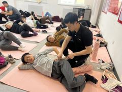 -英派斯健身旗舰店(海信国际中心馆)