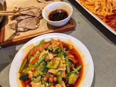 -陈熹公民族美食文化餐厅(中华广场店)