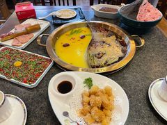 -小天鹅火锅·一线江景洪鼎旗舰店(洪崖洞店)