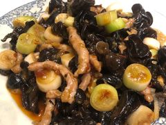 鱼香肉丝-付掌柜在成都·热炒砂锅集(金禾店)