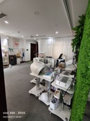 -YooMee优美智能科技美肤机构