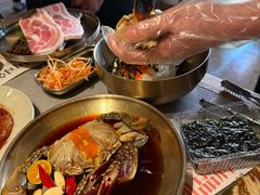 -草家酱蟹炭火烤肉店(珲春南路一店)