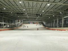 -乔波室内滑雪场