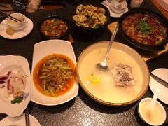 -万重锦·人文川菜馆(骡马市店)