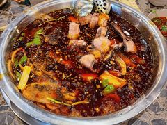 -肖肖酸萝卜鱼火锅(总店)