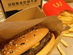 安格斯max厚牛芝士堡超值套餐-麦当劳(广州新港东路第二分店)