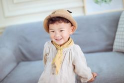 -亲吻宝贝儿童摄影