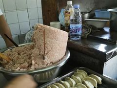 -黄阿姨锅贴大王(万航渡路店)