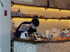 -Line 咖啡(石厦花园店)