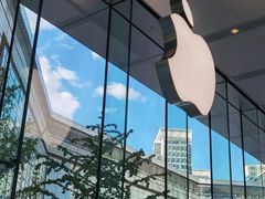 -Apple零售店(华贸购物中心店)