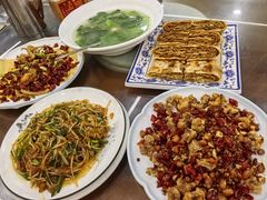 -虹海圣肉饼店家常菜馆