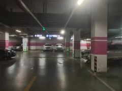 -经纬汇-停车场