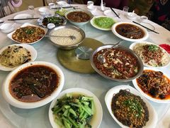 -山城酒家(燕山路店)