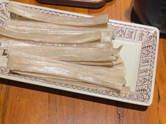 -东巴婆婆云南鱼豆花火锅(大东门店)