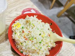 -江城燕子大排档(江汉路步行街店)