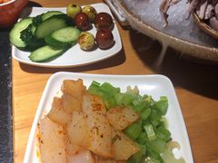 -洪氏嗨捞·广东猪肚鸡·椰子鸡火锅(西咸万象城店)