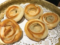 老济南油旋-闫府私房菜·百年鲁菜(恒隆店)