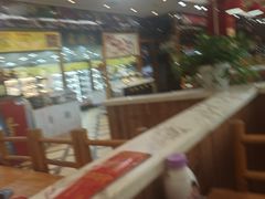 -袁记串串香(泉水轻轨站店)