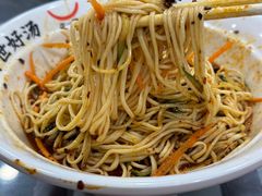 -牛一嘴·兰州牛肉面·大盘鸡(财富中心店)