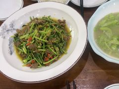 -湖南人家湘菜馆(镇江路店)