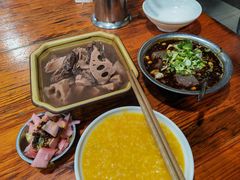 -大邑李记肥肠血旺