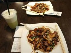 炒粿条-马来西亚美食街