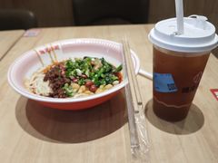 -遇见小面(站西路店)