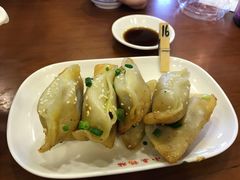 -小姜锅贴(凤凰街店)
