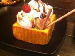 -暖食光·台式家庭餐厅·生日主题店(万达店)