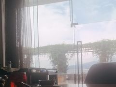 -昆明春城湖畔度假村