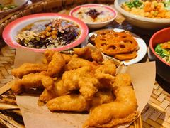 -爆炸头阿姨小四川正宗川味小吃(无任何分店)