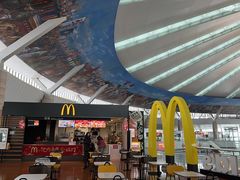 -麦当劳(鄂尔多斯机场店)