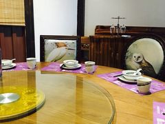 包厢-遇花缘·点心·中西融合菜(美吉特广场店)