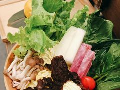 -湊湊火锅·茶憩(打浦桥日月光店)