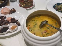 -沪华海鲜大酒楼(南汇店)