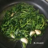 上班族快手晚餐之蒜香爆空心菜